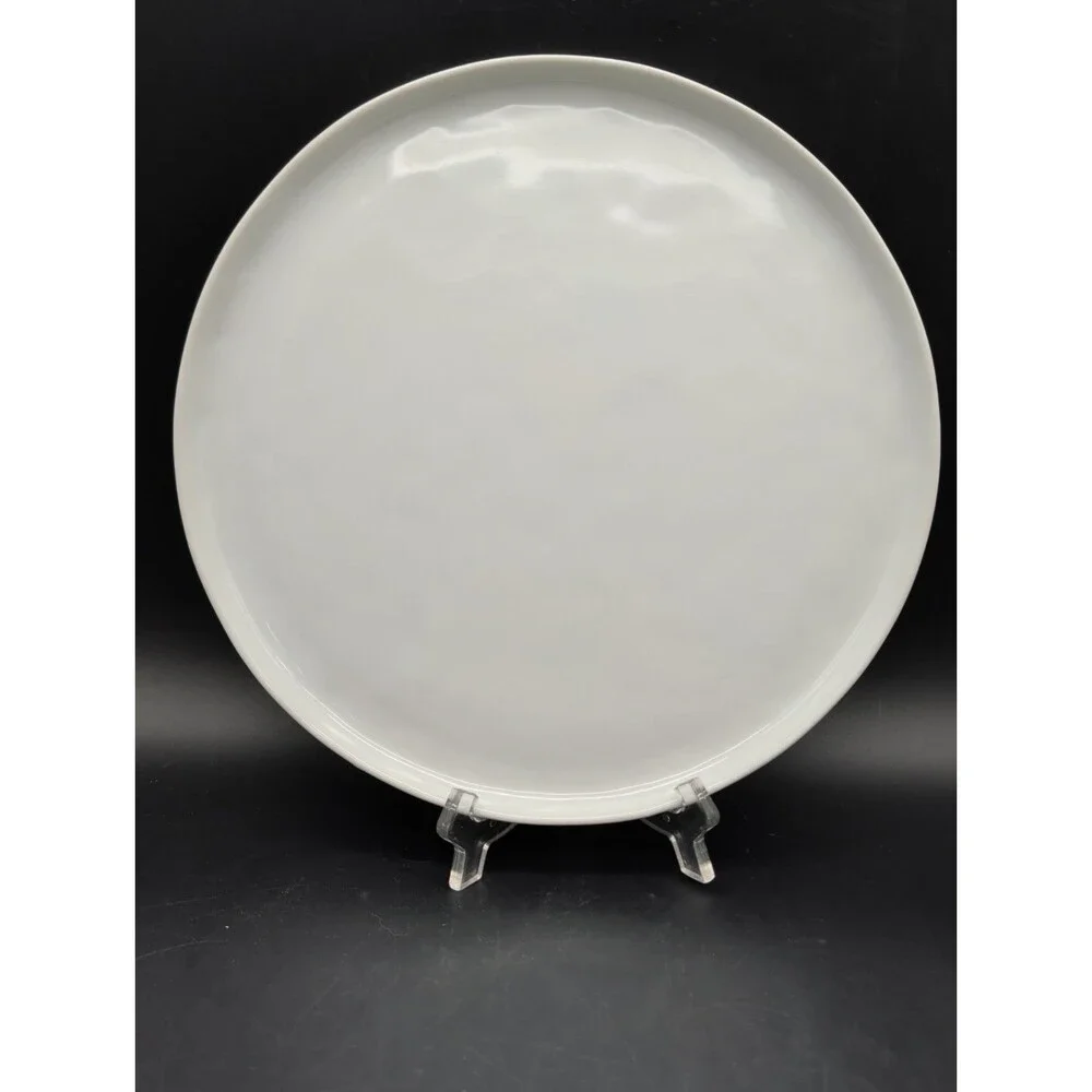 Crate & Barrel Mercer Pebbled White Dinner Plate 11